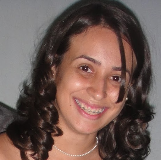 Helen Medina Photo 4
