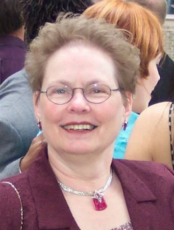 Helen Linder Photo 12