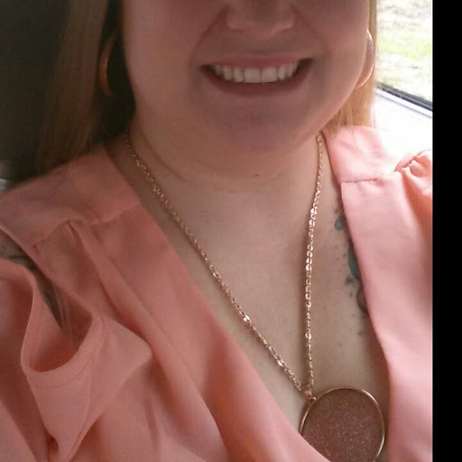 Elizabeth Guillory Photo 21
