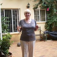 Robyn Blaine Photo 9