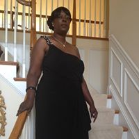 Vicki Glover Photo 18