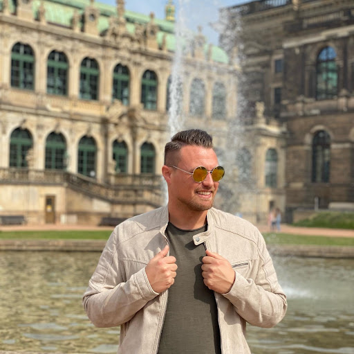 Daniel Hoffmann Photo 27
