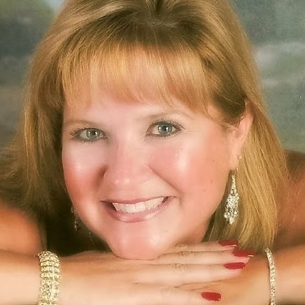 Tina Myers Photo 22