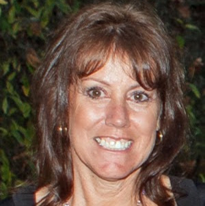 Linda Abbott Photo 35