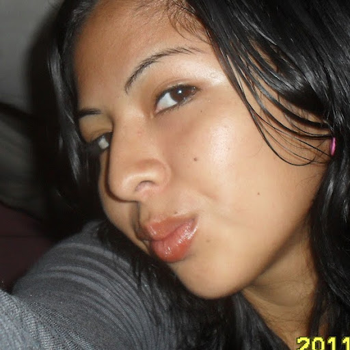 Julia Mendoza Photo 13