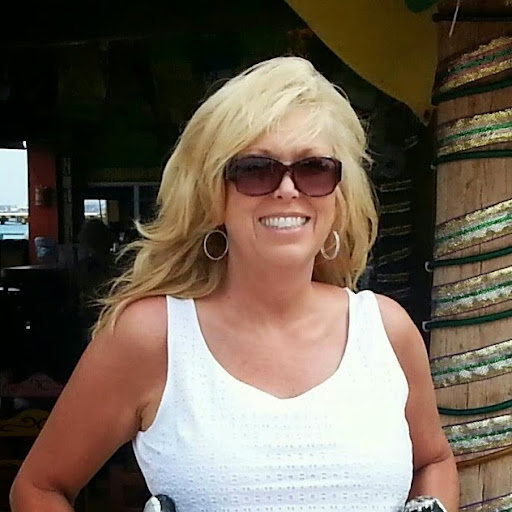 April Marshall Photo 17