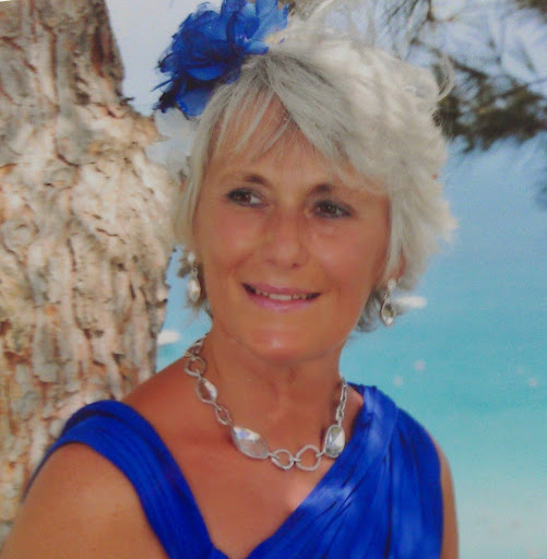 Linda Betts Photo 24