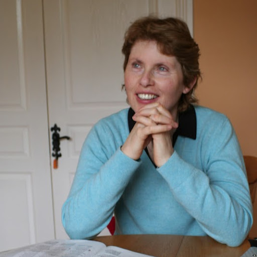 Mary Cromwell Photo 37