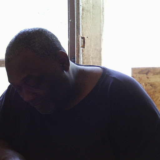 Gregory Davis Photo 27