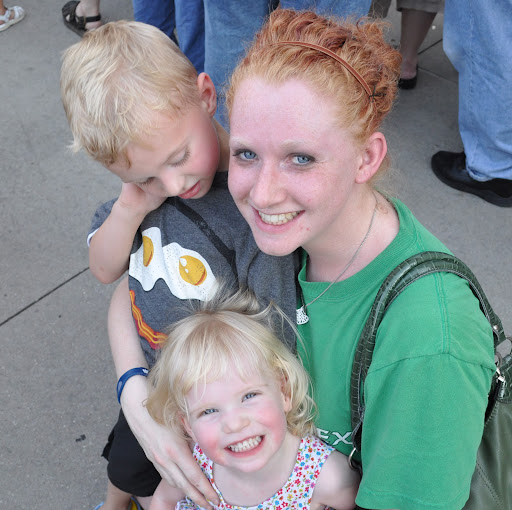 Heather Phillips Photo 42