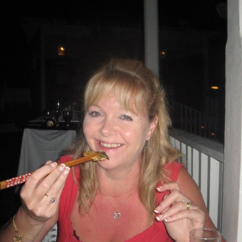 Lisa Walden Photo 38