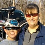 Julie Mayes Photo 8