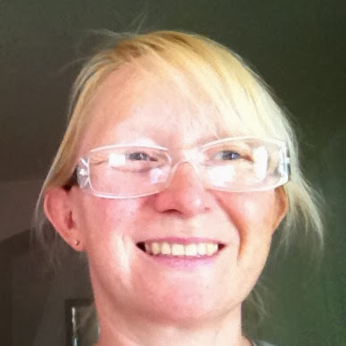 Julia Hawkins Photo 12