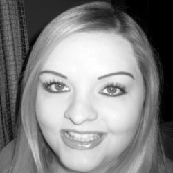 Stephanie Tully Photo 19