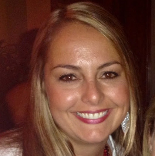 Holly Ingram Photo 37