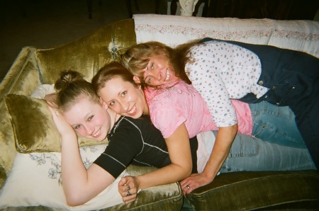 Karen Lyons Photo 33