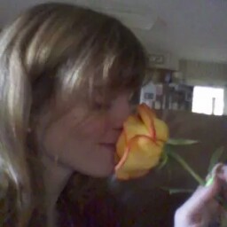 Amber Russell Photo 47