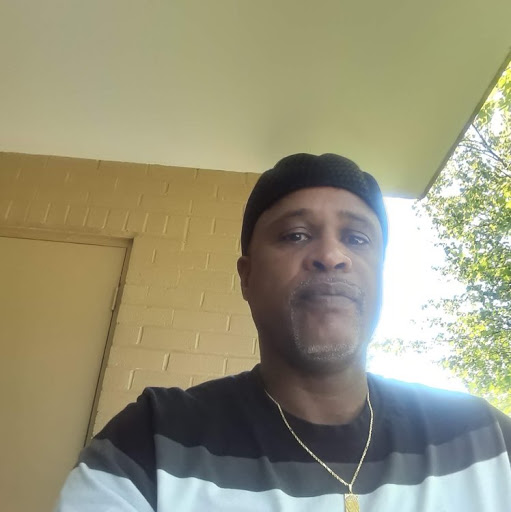 Lonnie Murray Photo 13