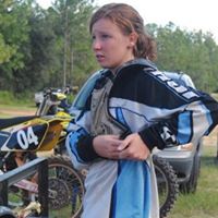 Kimberly Tomlin Photo 10