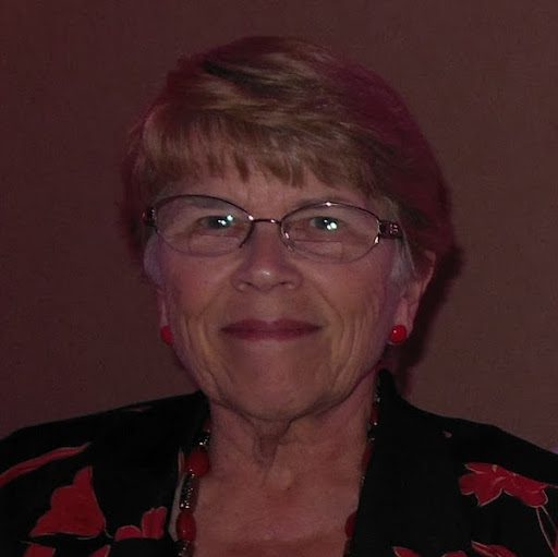 Sue Moran Photo 36