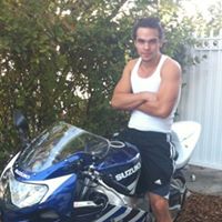 Luis Delvalle Photo 16