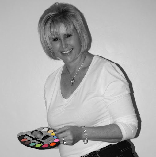 Jane Hogan Photo 41