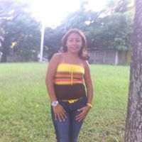 Jacqueline Gamboa Photo 17