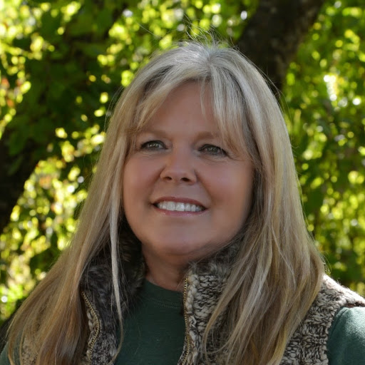Terri Burnett Photo 37