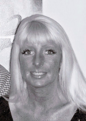 Suzanne Devine Photo 13