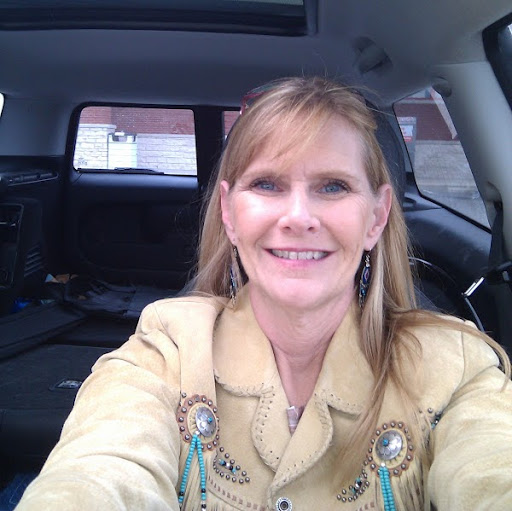 Christina Vaughn Photo 21
