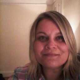 Sarah Oakes Photo 31