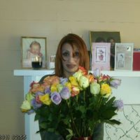 Laura Hackney Photo 5
