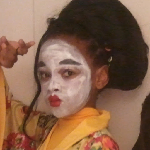 Darlene Lawrence Photo 32