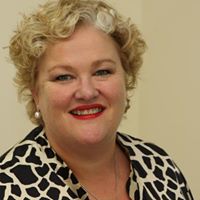 Elizabeth Varley Photo 14