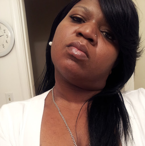 Regina Banks Photo 27