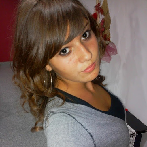 Kelly Torres Photo 17