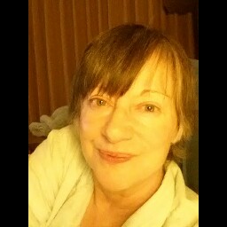 Carla Pearson Photo 10