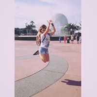 Mallory Magee Photo 8