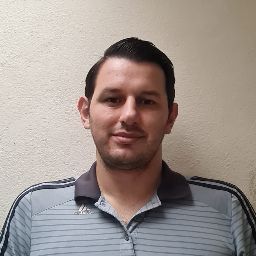 Adrian Vargas Photo 36