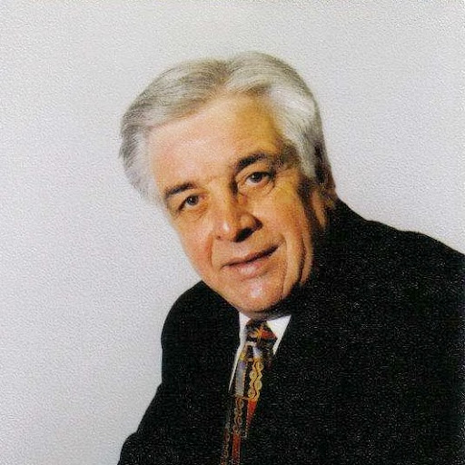 Howard Robbins Photo 30
