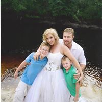 Renee Rowell Photo 24