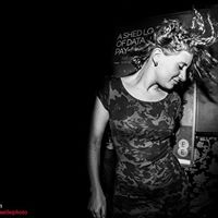 Rachel Ainsworth Photo 11