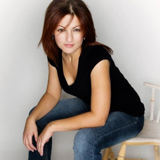 Ann Reilly Photo 10