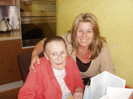 Janet Guest Photo 21
