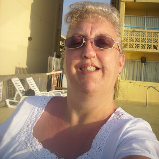 Heidi Poole Photo 28