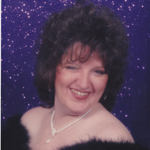 Pamela Hendrix Photo 29
