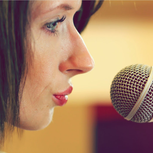 Helen Connelly Photo 33