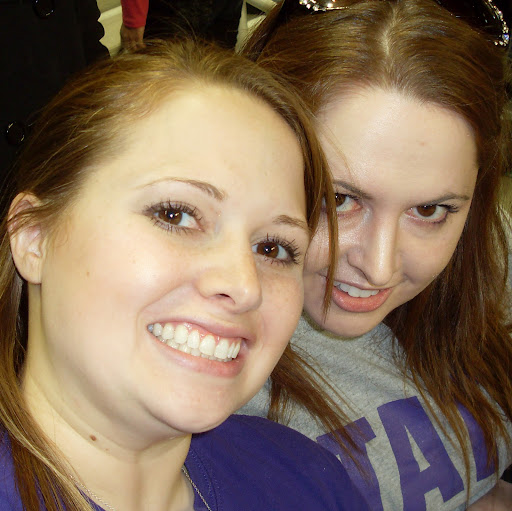 Elizabeth Flaherty Photo 15