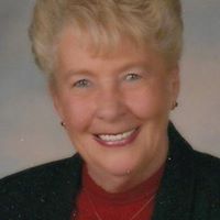 Maxine Combs Photo 1