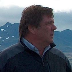 Richard Wall Photo 30